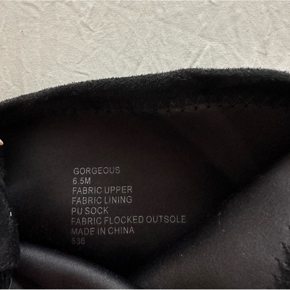 Steve Madden Gorgeous Black Suede Over the Knee Boot - Picture 11 of 14